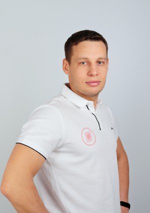 Антон Попов